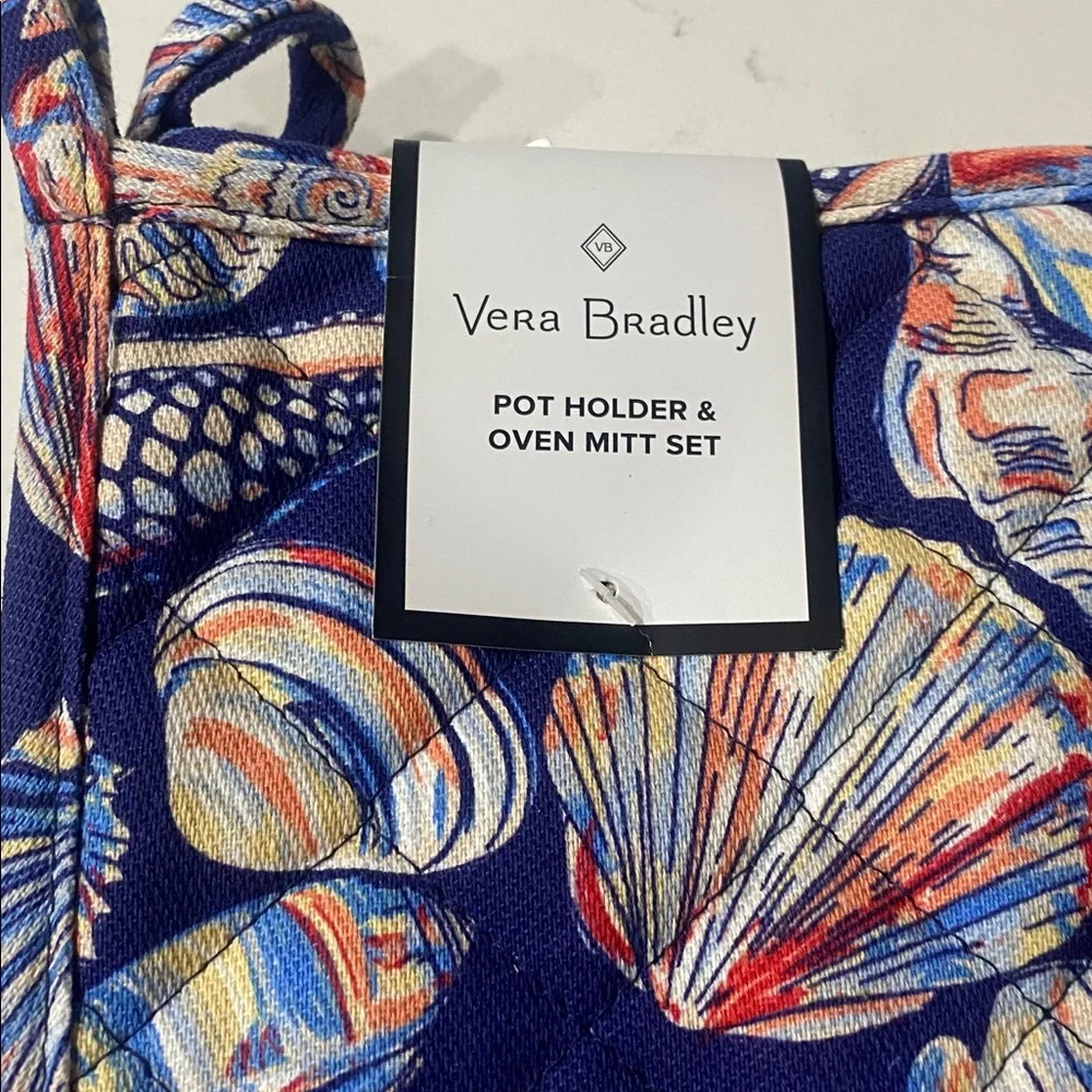 Vera Bradley Pot Holder Set & Oven Mitt “Morning Shells”